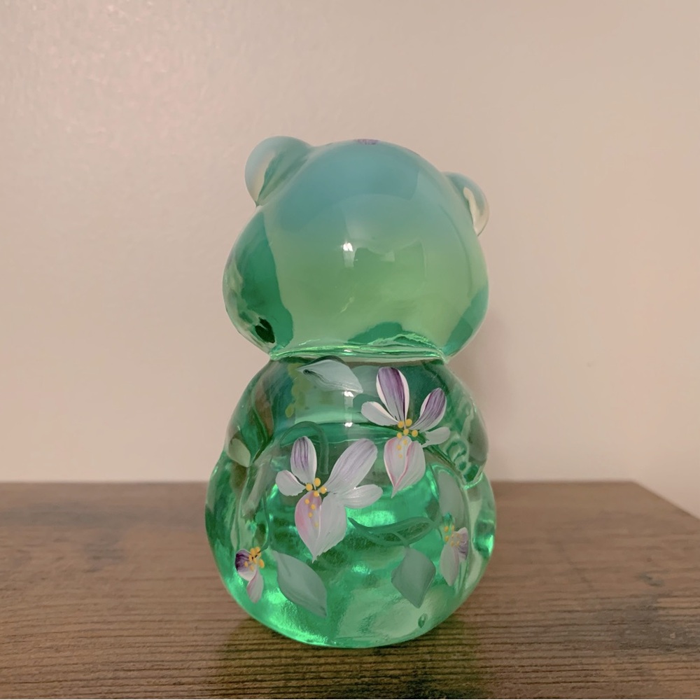 🐻 Fenton Bear Hand Painted by P. Fleak 🐻 - Picture 3 of 5